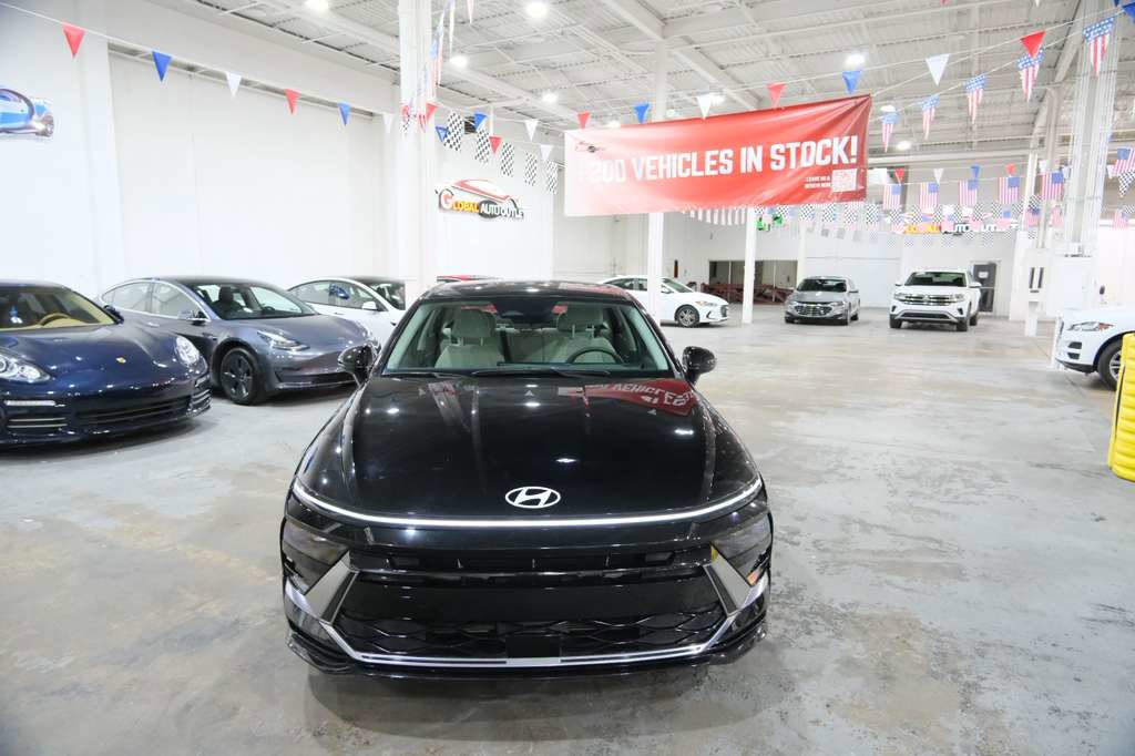 Used 2024 Hyundai Sonata SEL image 3
