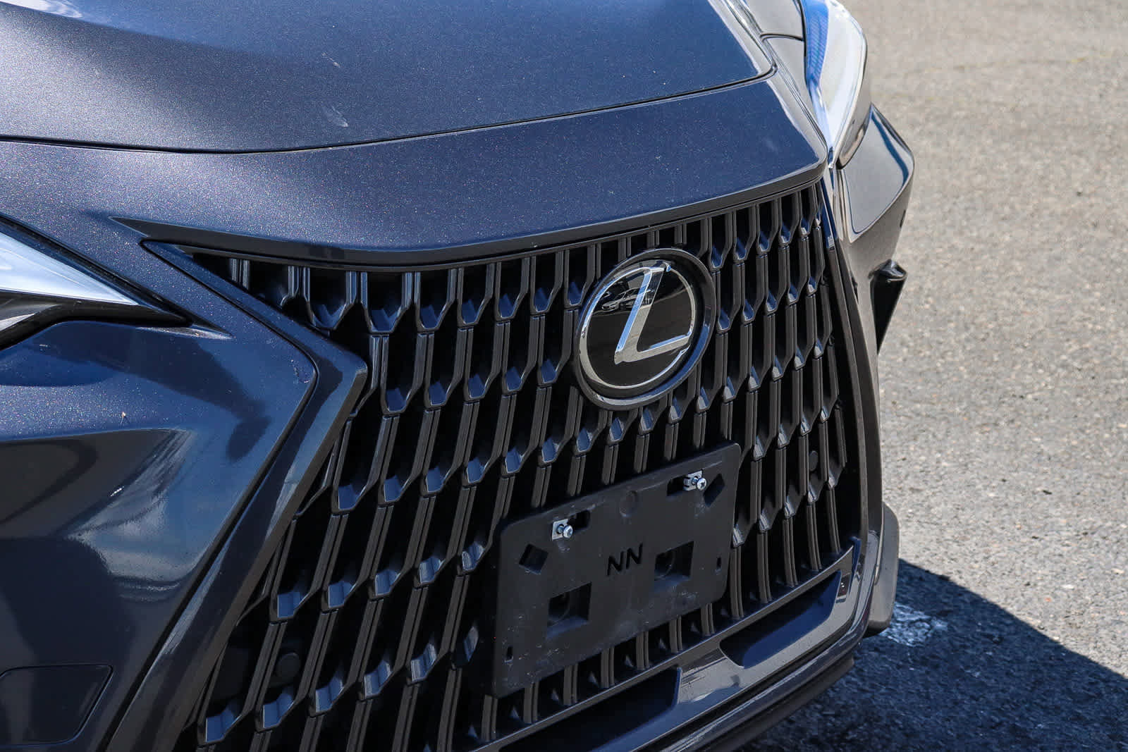 Used 2024 Lexus NX 250 FWD w/ Towing Package (2000 Lbs) image 3