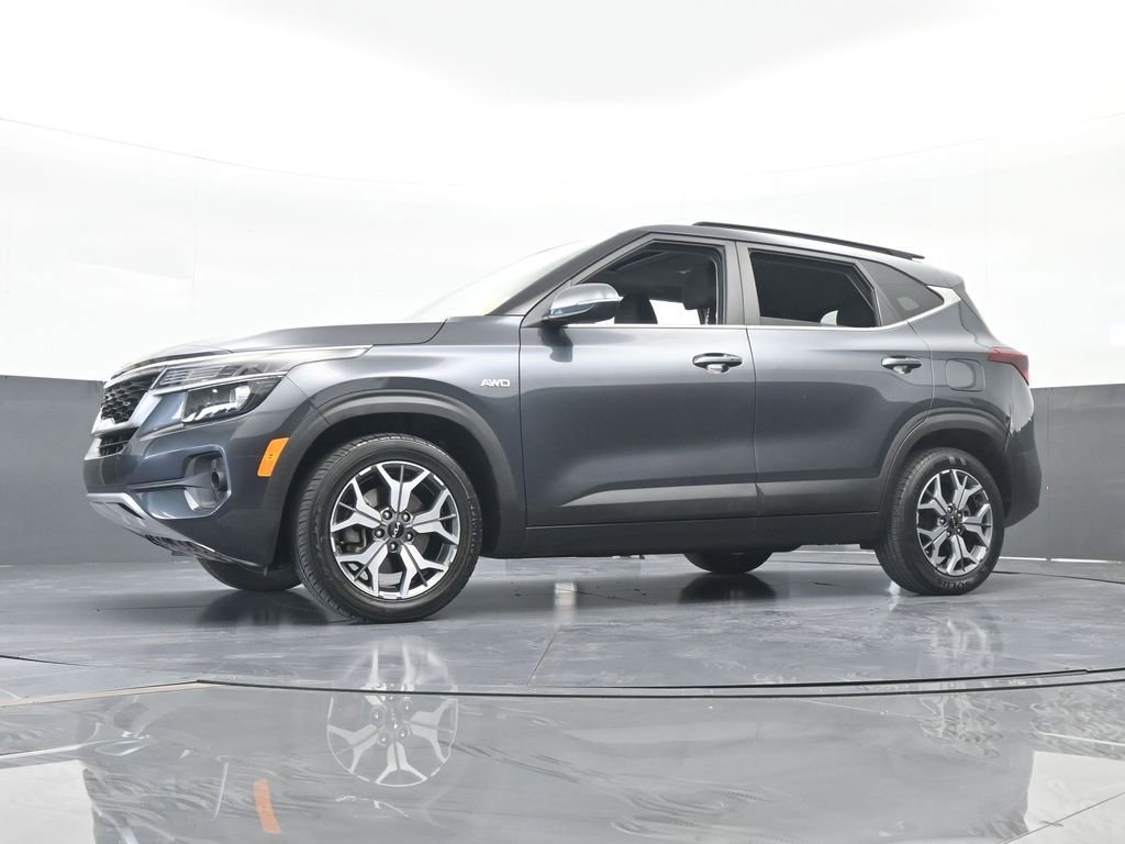 Used 2022 Kia Seltos EX image 60