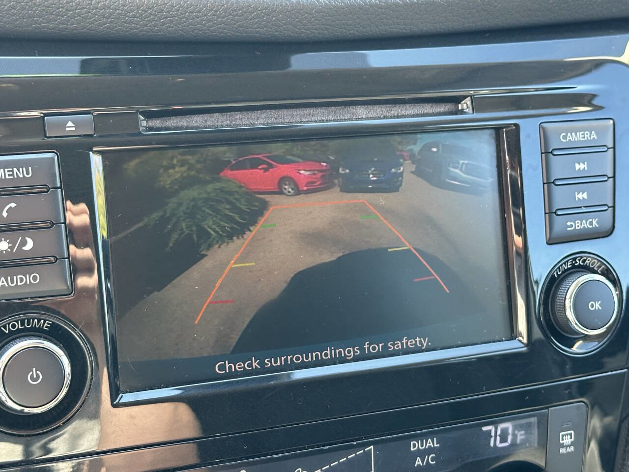 Used 2019 Nissan Rogue SV FWD image 15