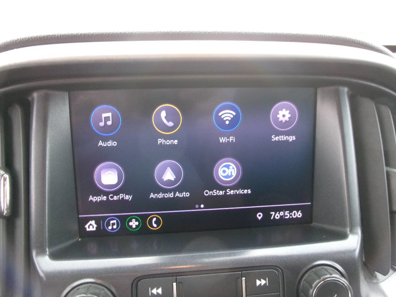 Used 2021 Chevrolet Colorado LT w/ Fleet Safety Package image 18