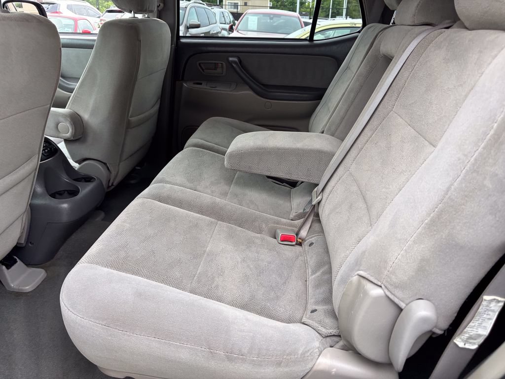 Used 2006 Toyota Sequoia SR5 AWD/4WD image 42