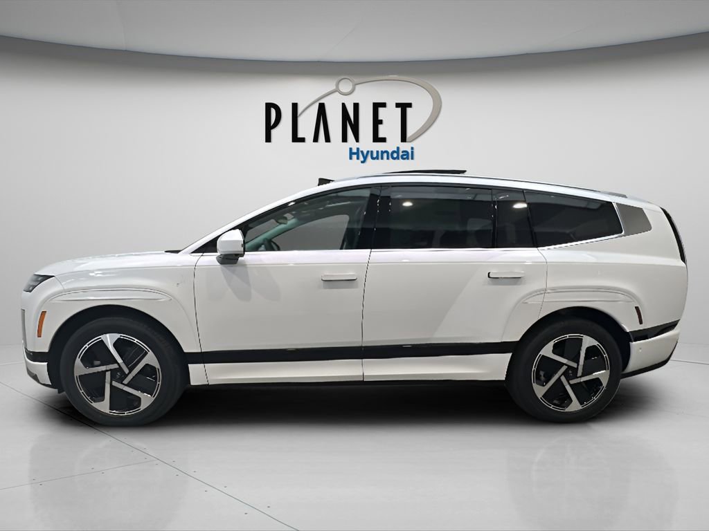 New 2026 Hyundai Ioniq 9 Calligraphy image 2