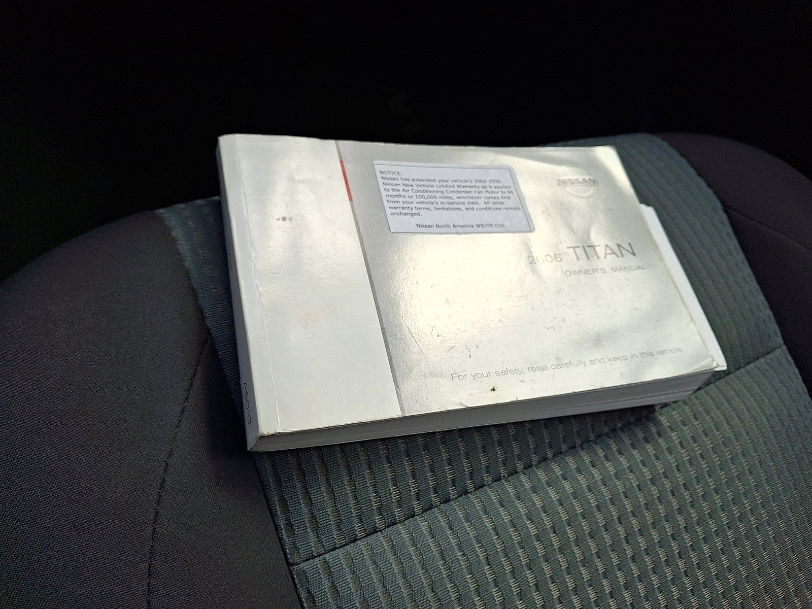 Used 2006 Nissan Titan SE image 24