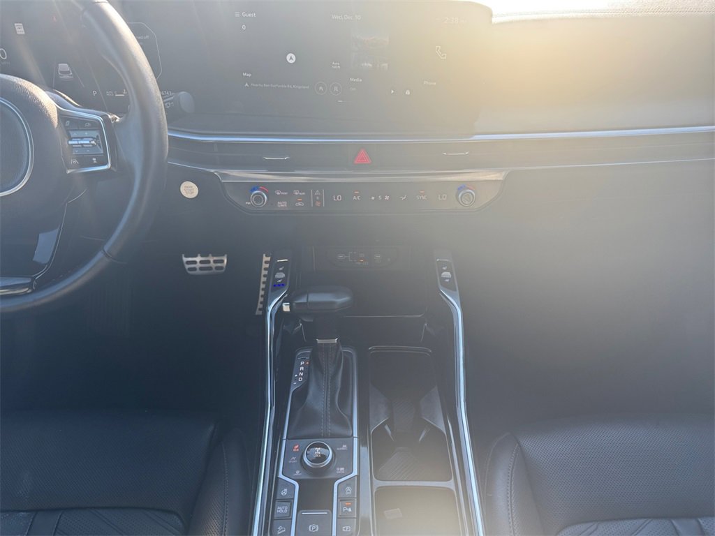 Used 2025 Kia Sorento SX Prestige image 11