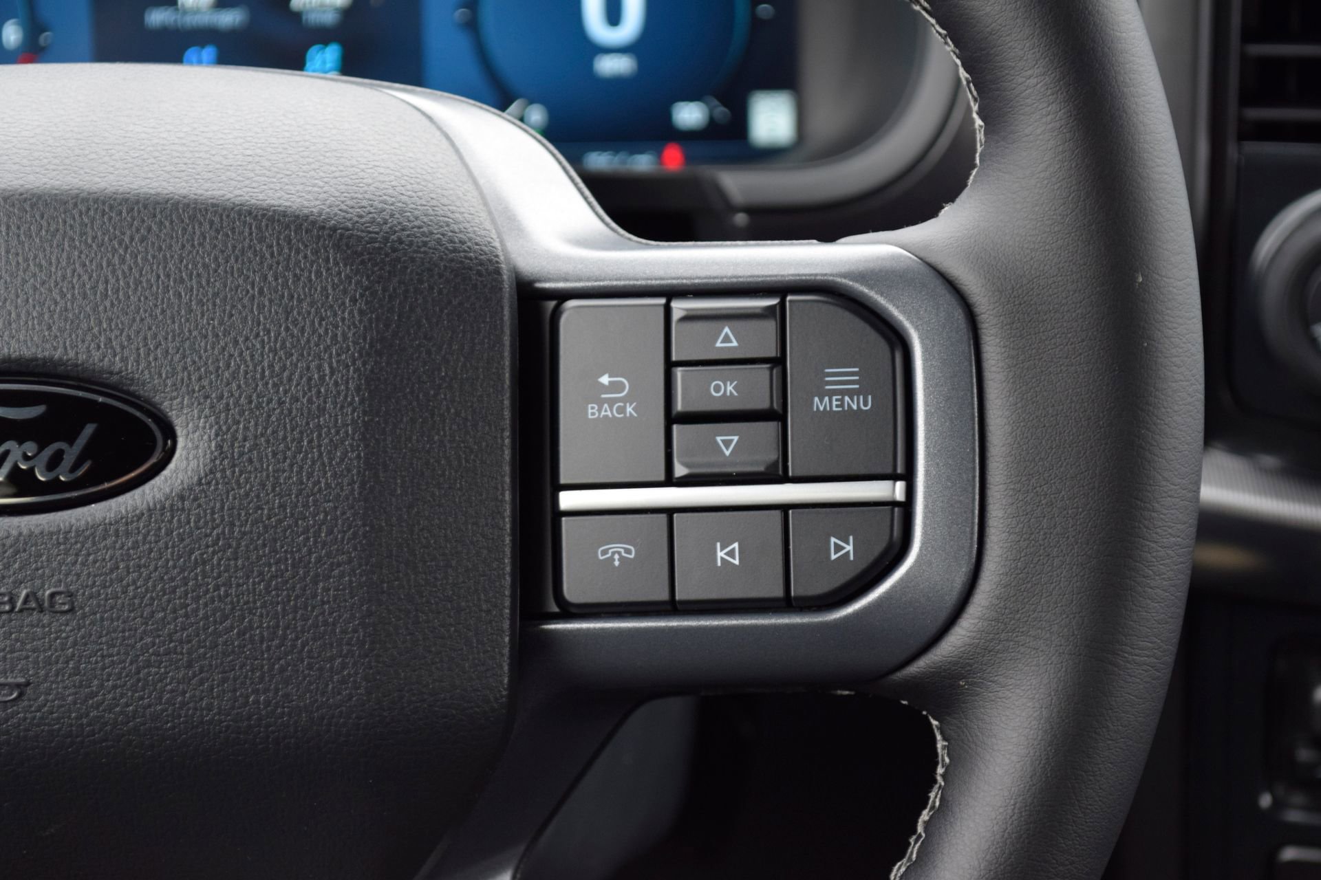 New 2025 Ford F150 Lariat w/ Equipment Group 501A Mid image 10