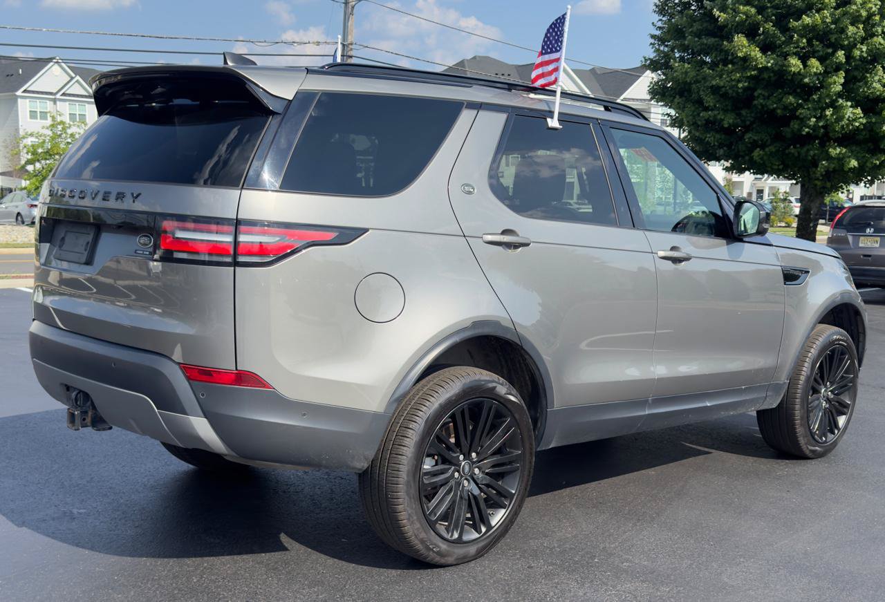 Used 2018 Land Rover Discovery HSE Luxury AWD/4WD image 6