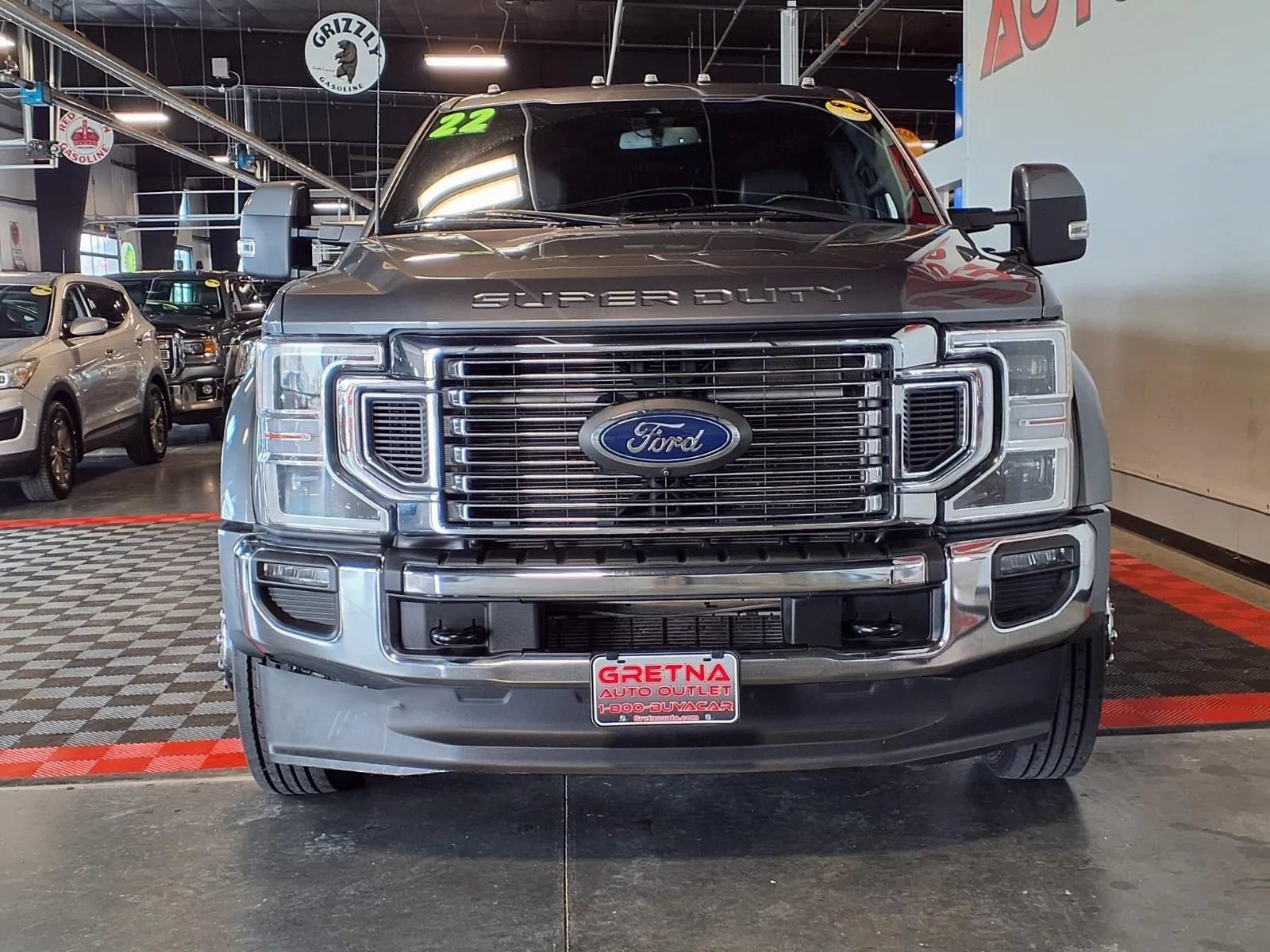 Used 2022 Ford F450 Lariat AWD/4WD image 2