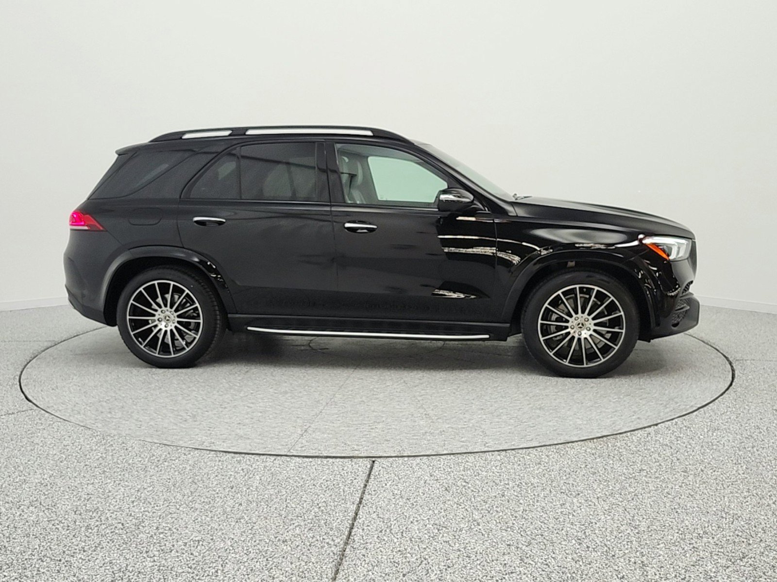 Certified 2023 Mercedes-Benz GLE 450 4MATIC image 4