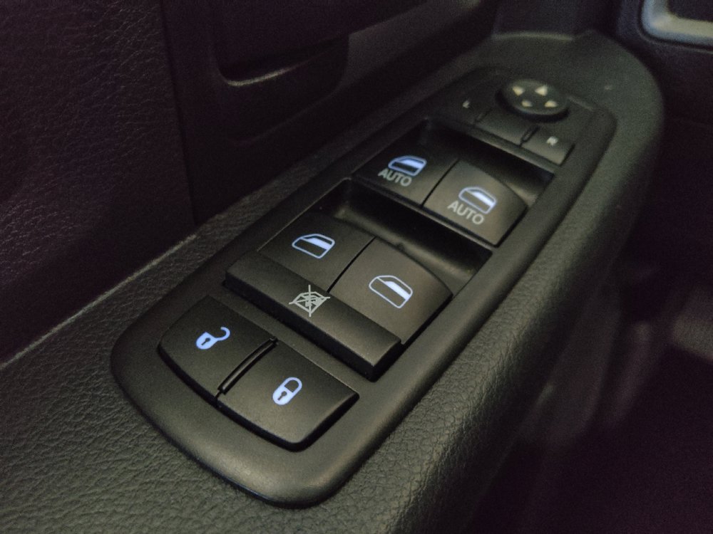 Used 2017 RAM 1500 Express AWD/4WD image 27
