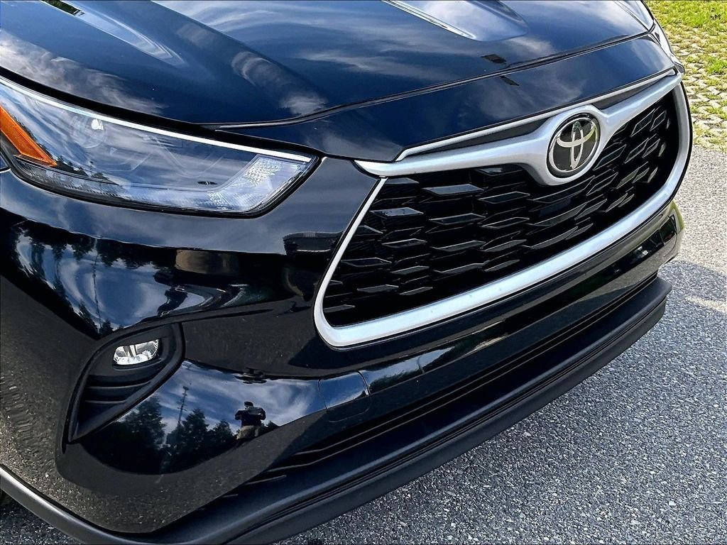 Certified 2026 Toyota Highlander XLE AWD/4WD image 33