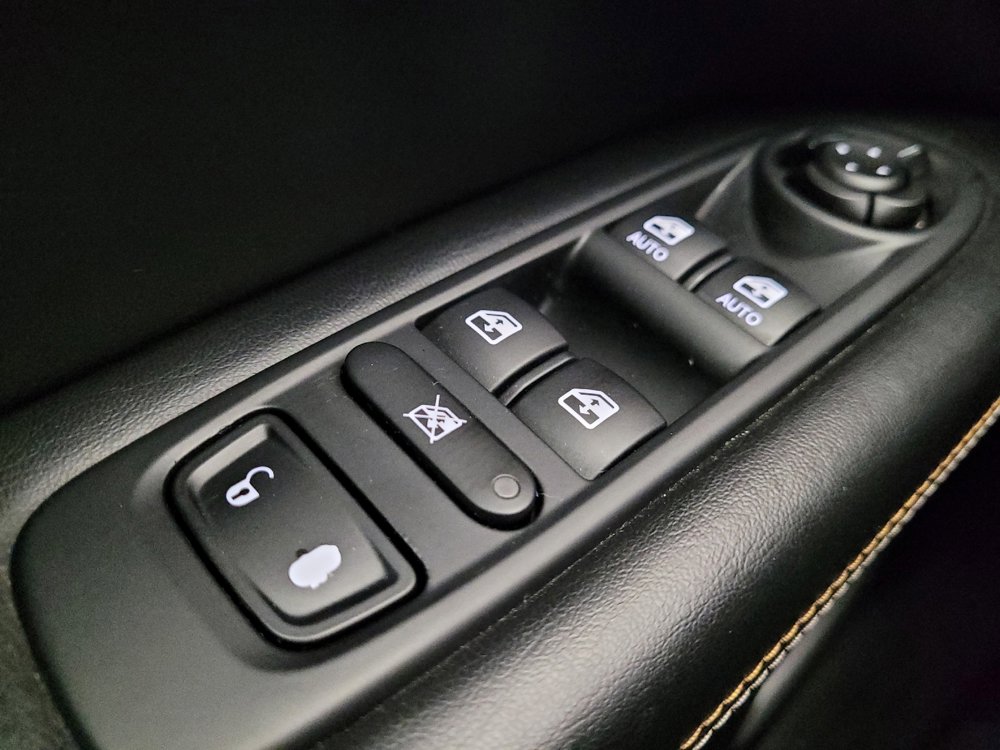 Used 2017 Jeep Compass Latitude w/ Popular Equipment Group AWD/4WD image 27