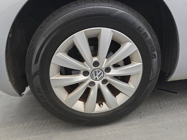 Used 2016 Volkswagen Beetle 1.8T Classic FWD image 19