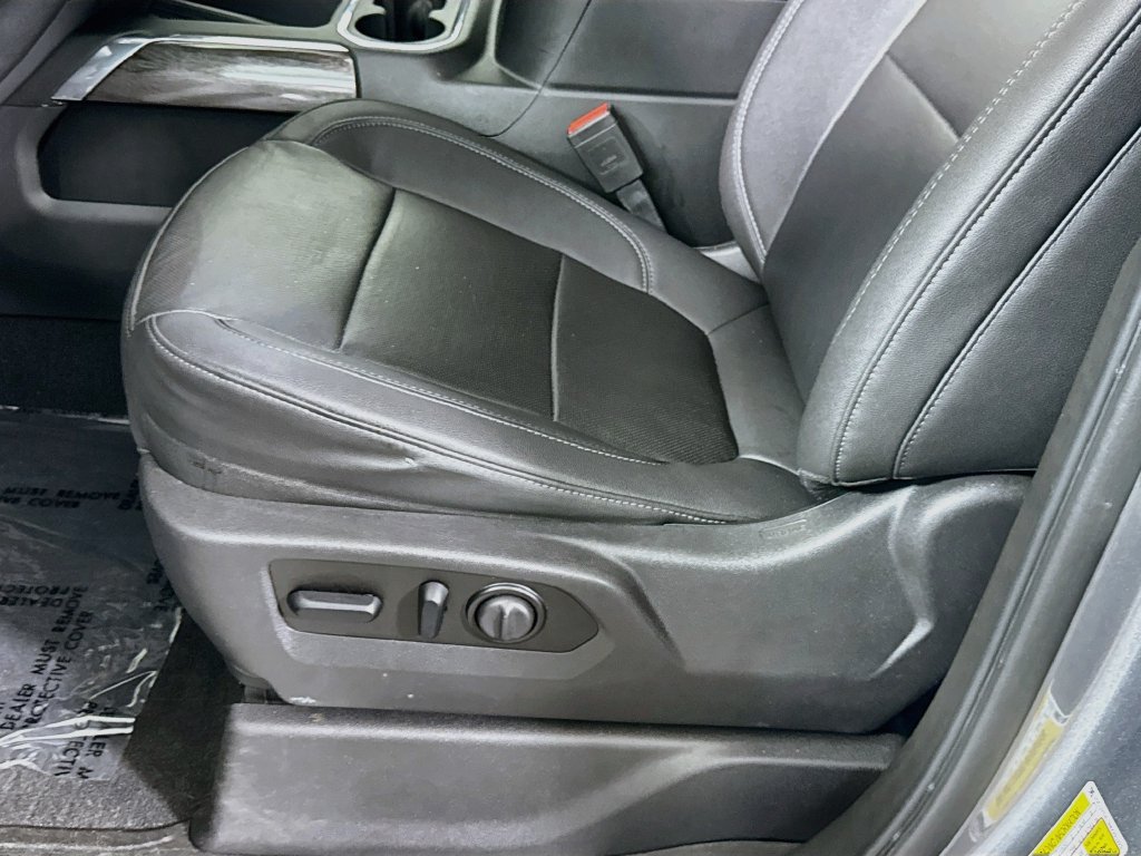 Used 2021 Chevrolet Silverado 1500 LTZ w/ LTZ Convenience Package II AWD/4WD image 25
