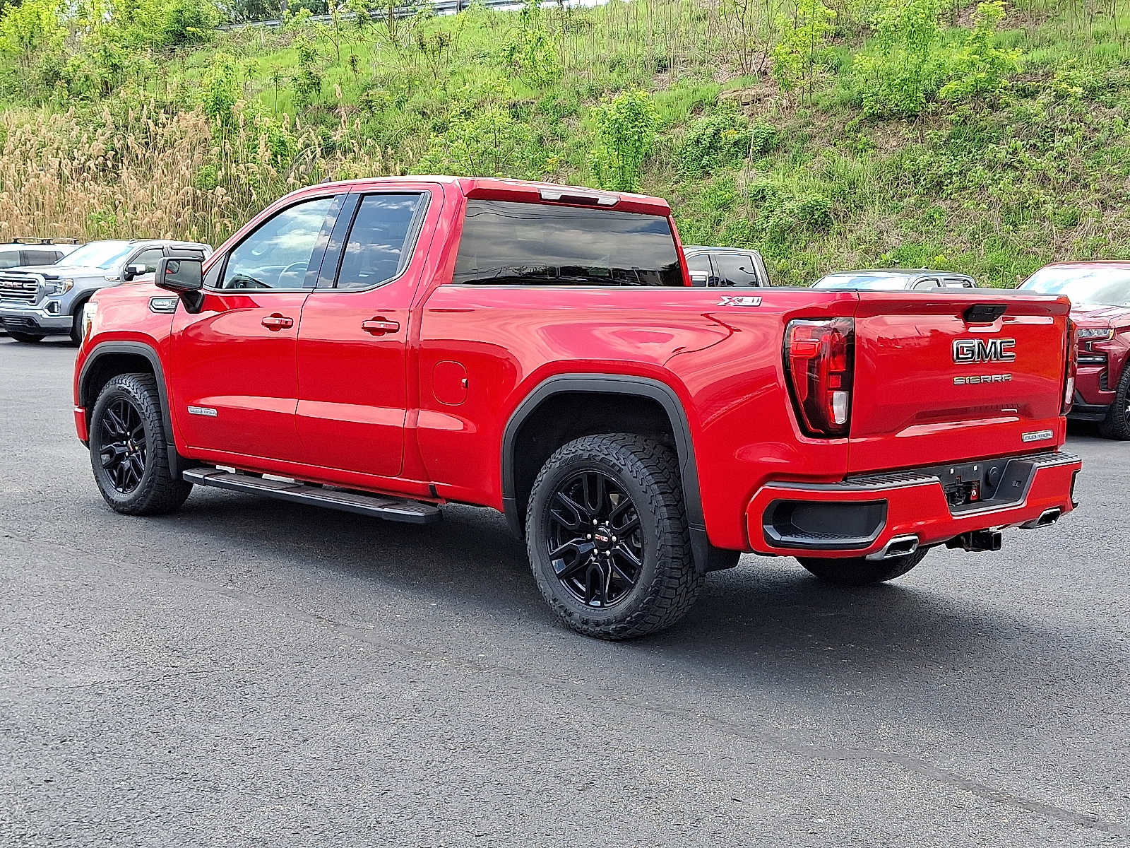Used 2021 GMC Sierra 1500 Elevation AWD/4WD image 4