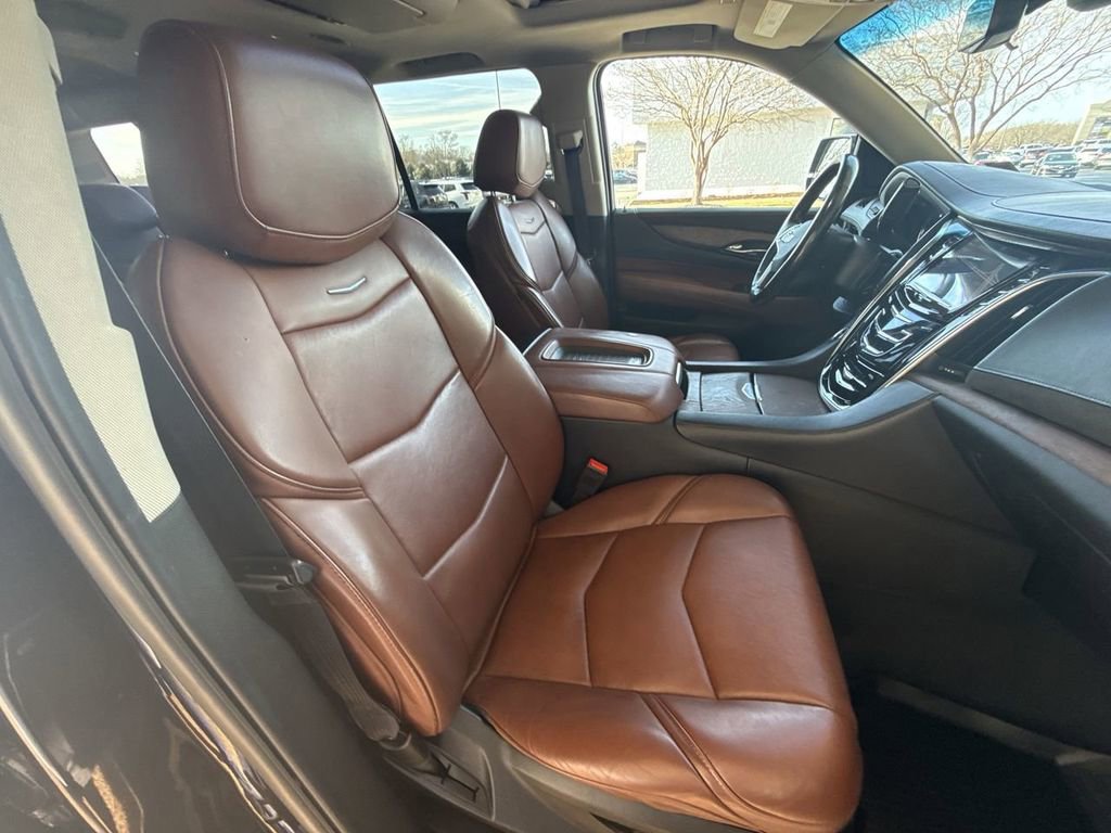 Certified 2018 Cadillac Escalade ESV Premium Luxury w/ LPO, Radiant Package image 28