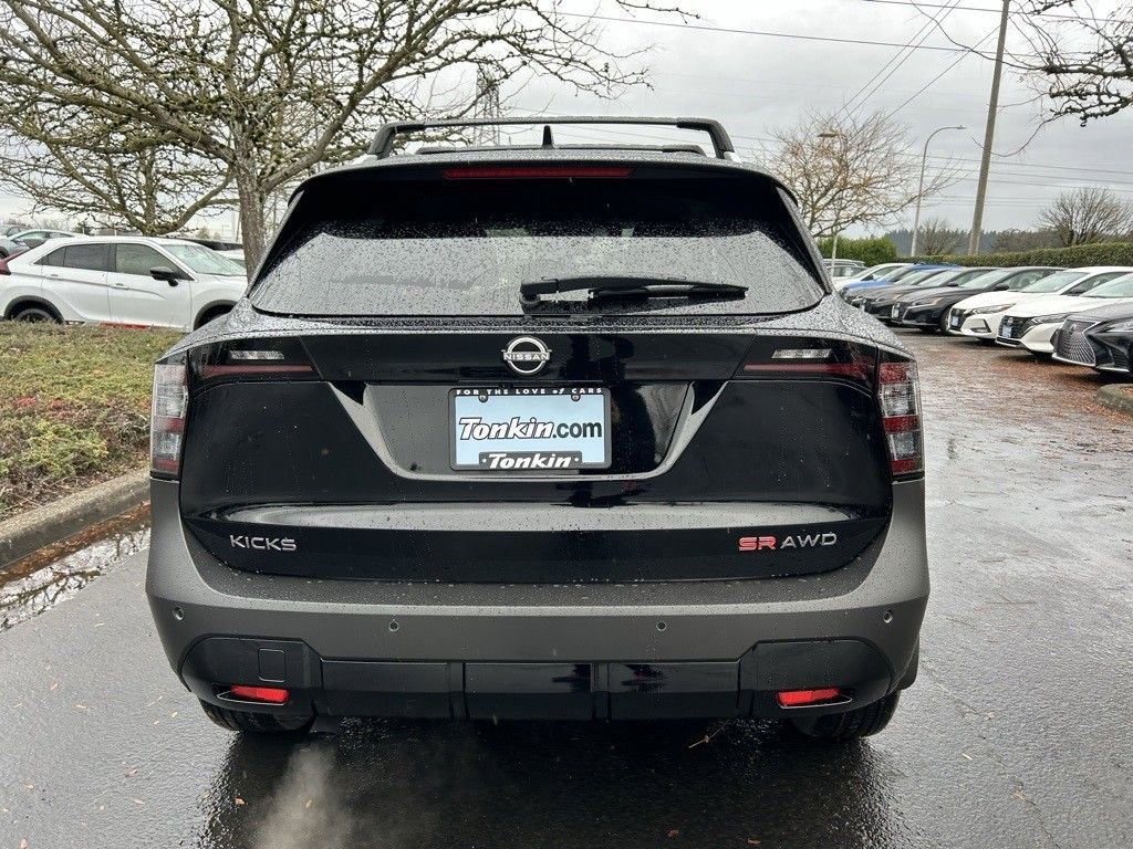 New 2025 Nissan Kicks SR w/ Illumination Package image 6