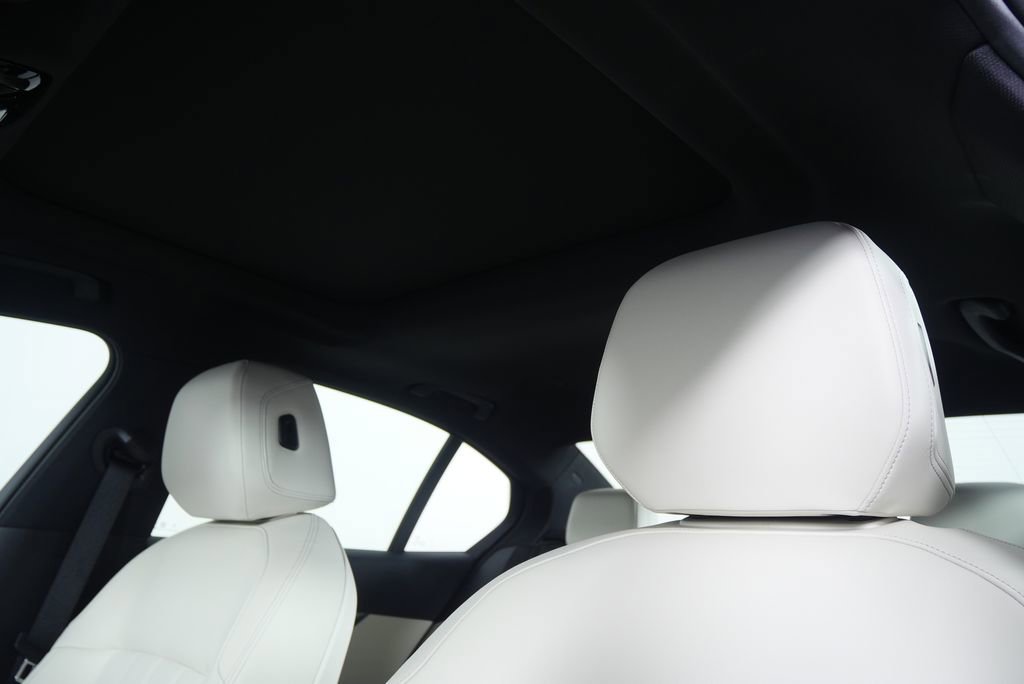 New 2026 BMW 530i xDrive w/ Premium Package image 12