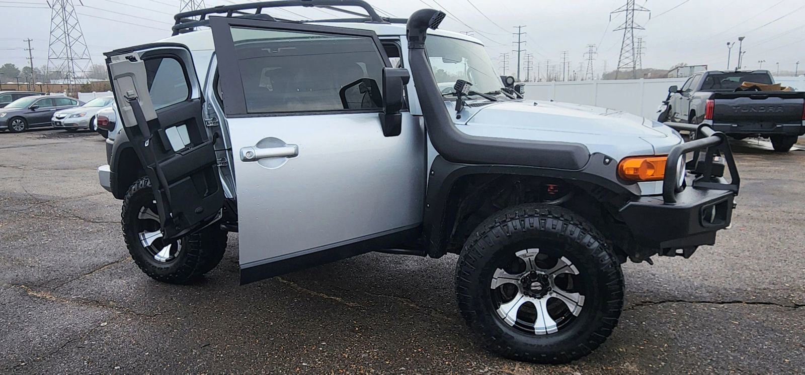 Used 2007 Toyota FJ Cruiser 4WD image 9