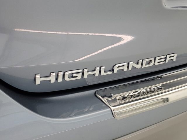 Used 2023 Toyota Highlander Platinum image 8