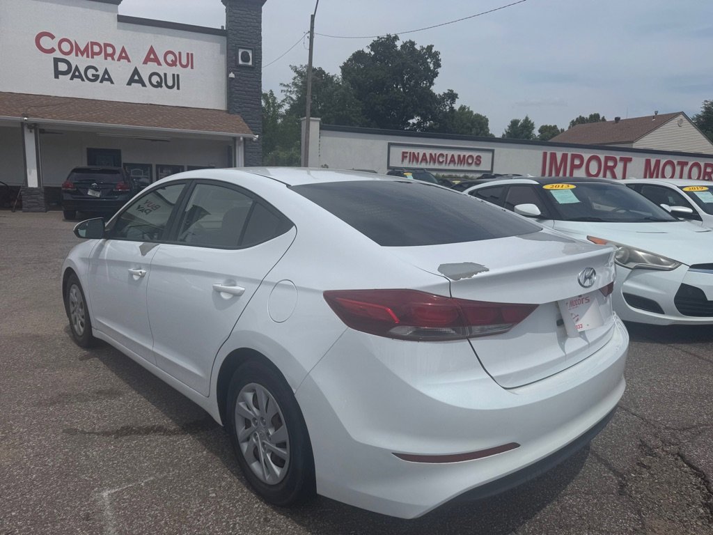 Used 2018 Hyundai Elantra SE image 27