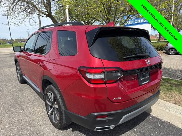 Certified 2025 Honda Pilot Touring image 37