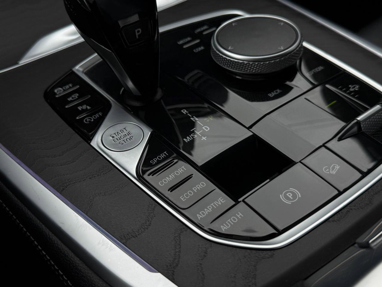 Used 2020 BMW X7 xDrive40i w/ M Sport Package image 35