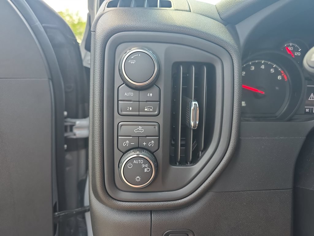 Used 2024 Chevrolet Silverado 1500 Custom AWD/4WD image 24