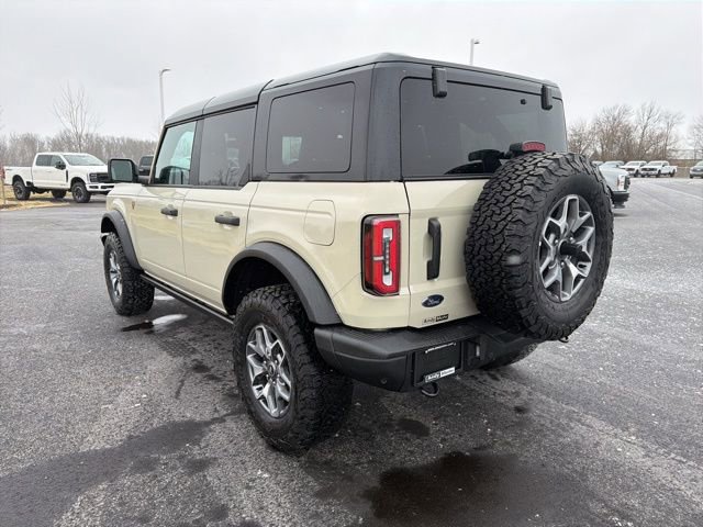 Used 2025 Ford Bronco Badlands image 13
