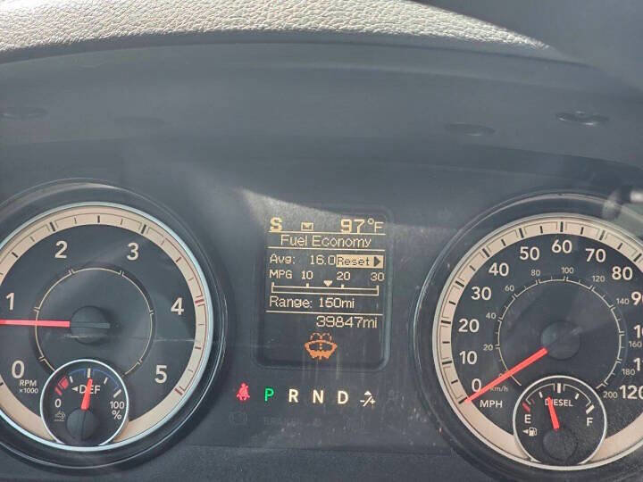 Used 2018 RAM 2500 SLT image 10