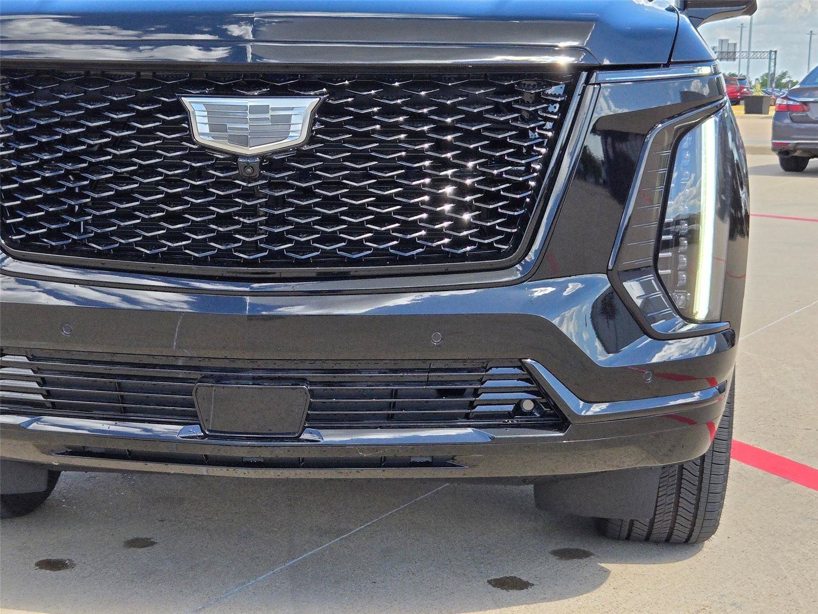 New 2026 Cadillac Escalade Platinum Sport w/ LPO, ONYX Package AWD/4WD image 6