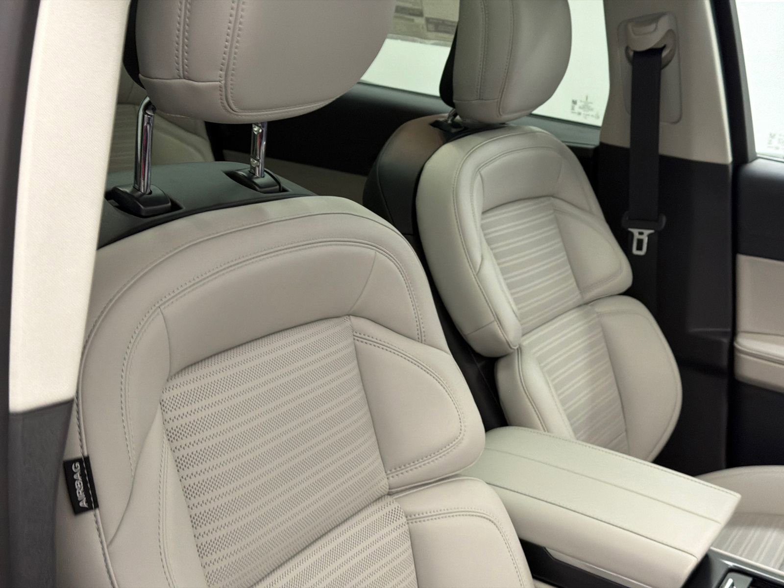 New 2026 Lincoln Nautilus Reserve AWD/4WD image 12