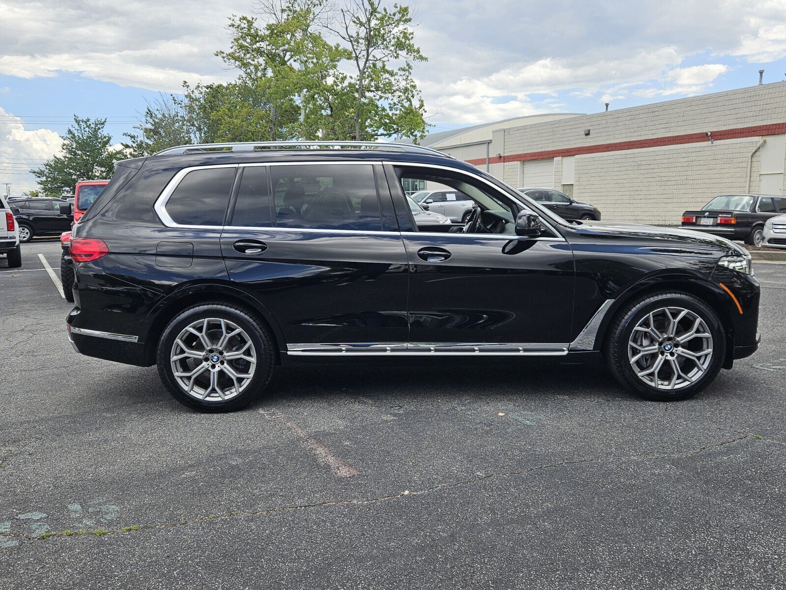 Used 2020 BMW X7 xDrive40i w/ Luxury Seating Package AWD/4WD image 5