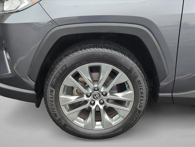 Used 2019 Toyota RAV4 Limited image 30
