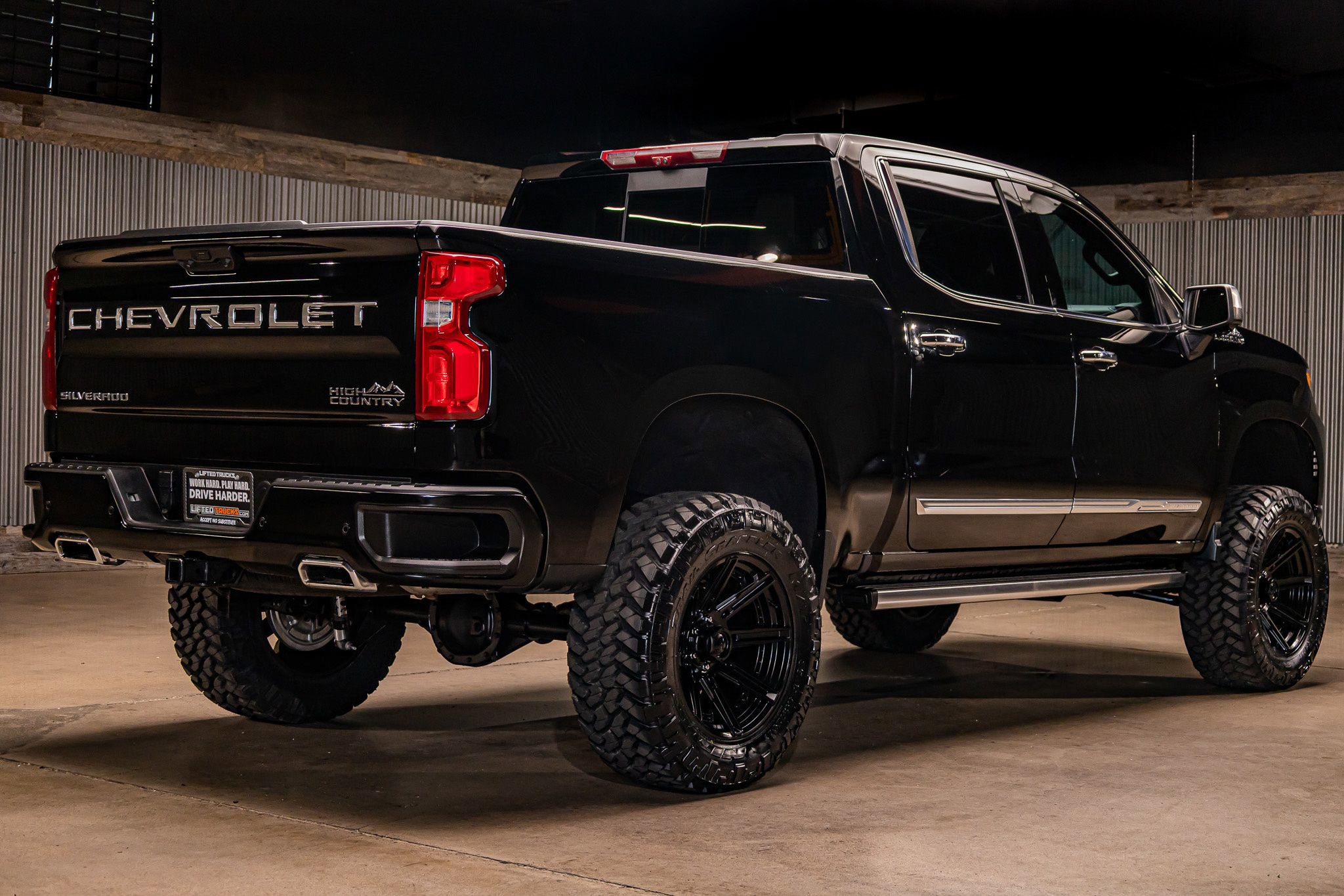 Used 2024 Chevrolet Silverado 1500 High Country w/ Technology Package image 10