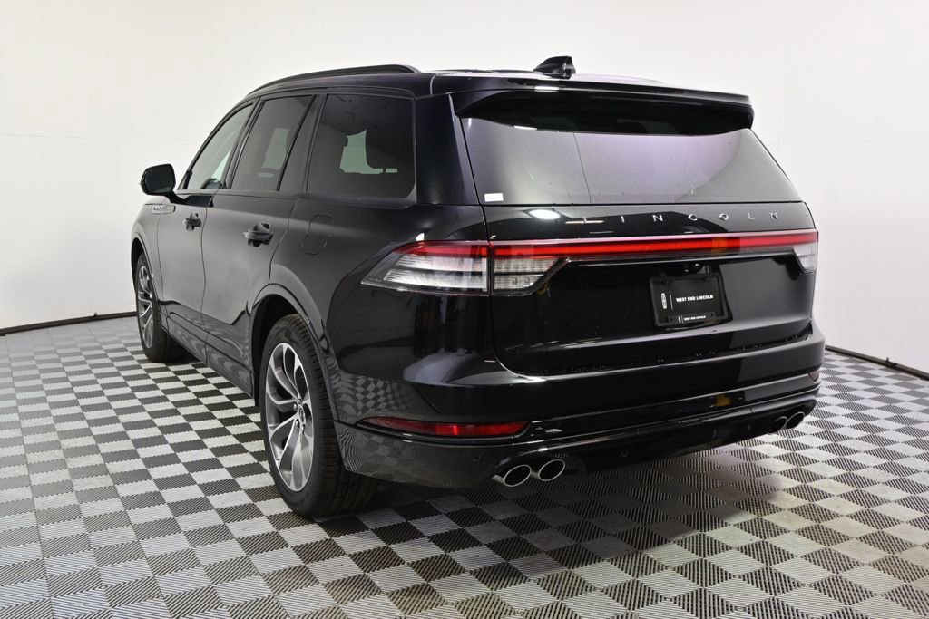 New 2026 Lincoln Aviator AWD image 4