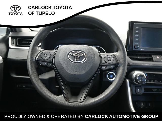 Used 2021 Toyota RAV4 XLE w/ Convenience Package FWD image 32