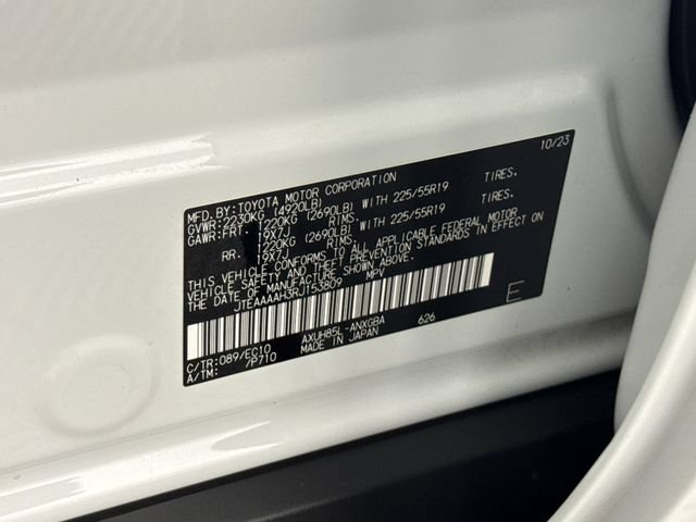 Certified 2024 Toyota Venza XLE AWD/4WD image 28