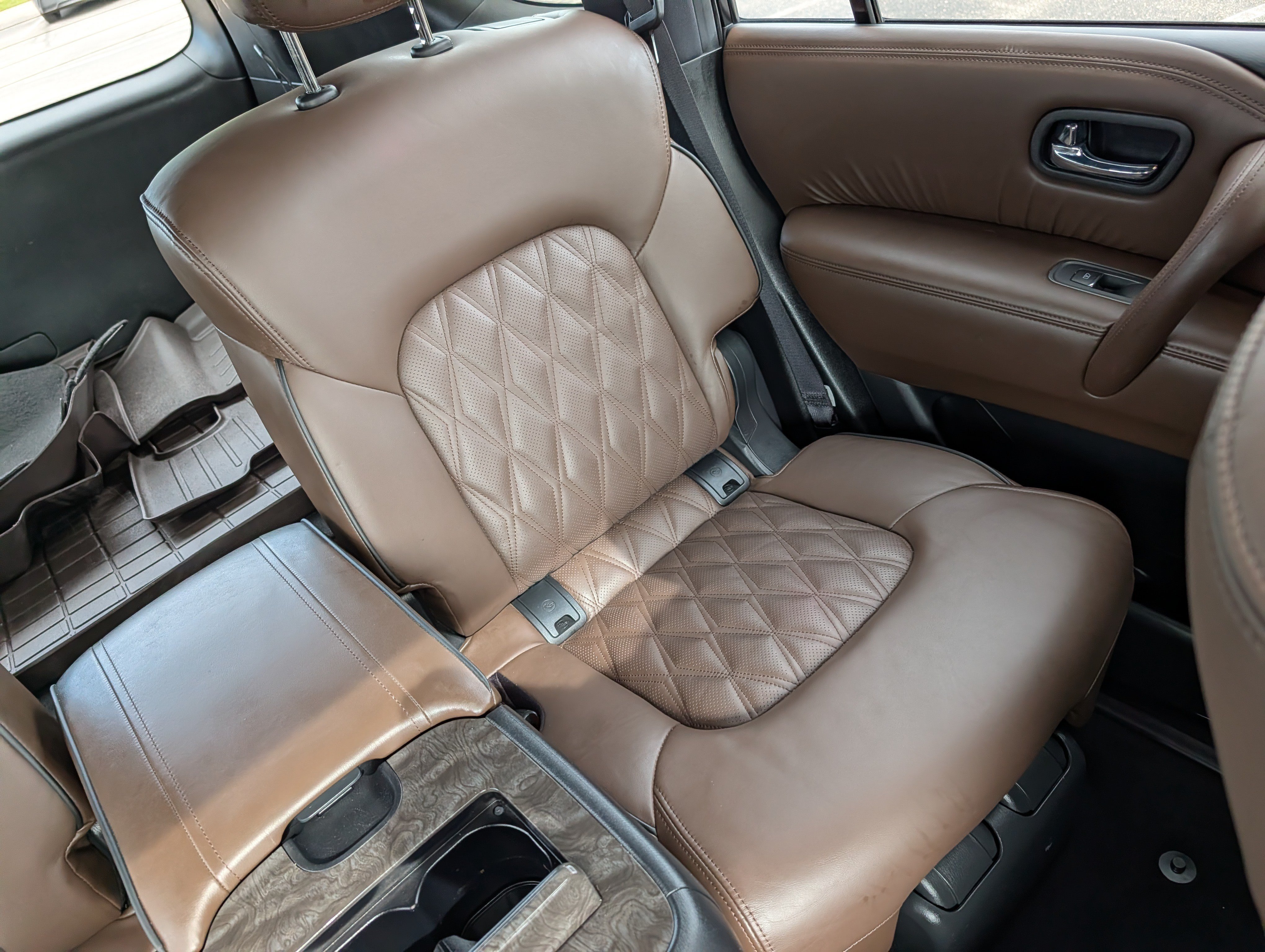 Used 2023 Nissan Armada Platinum w/ Captain's Chairs Package AWD/4WD image 14