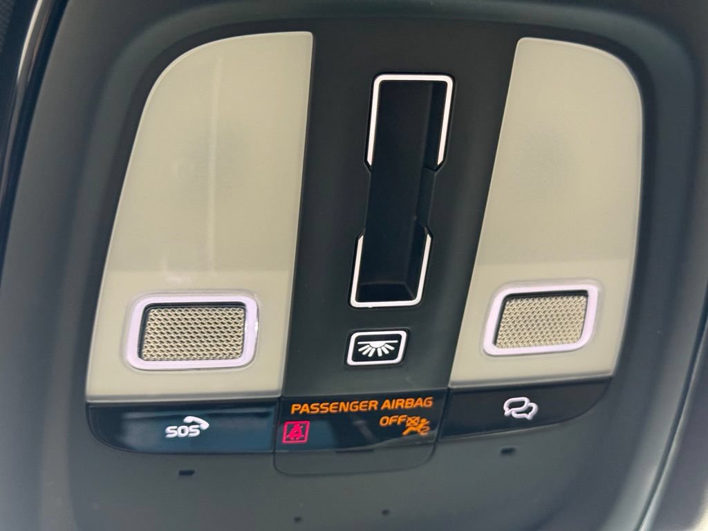 Certified 2026 Volvo XC60 B5 Plus AWD/4WD image 23