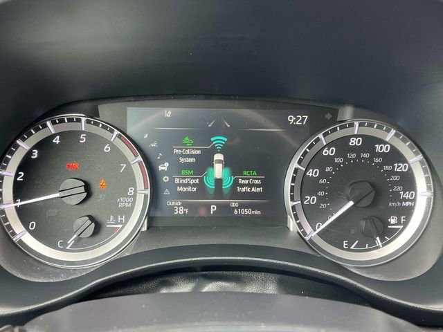 Used 2024 Toyota Highlander LE image 27