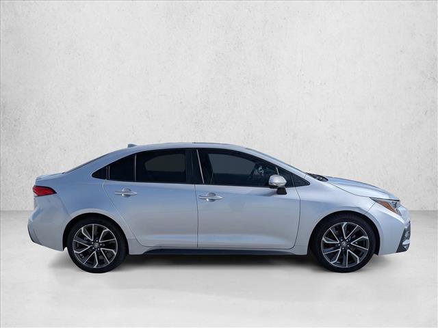 Used 2020 Toyota Corolla SE w/ SE Premium Package FWD image 4