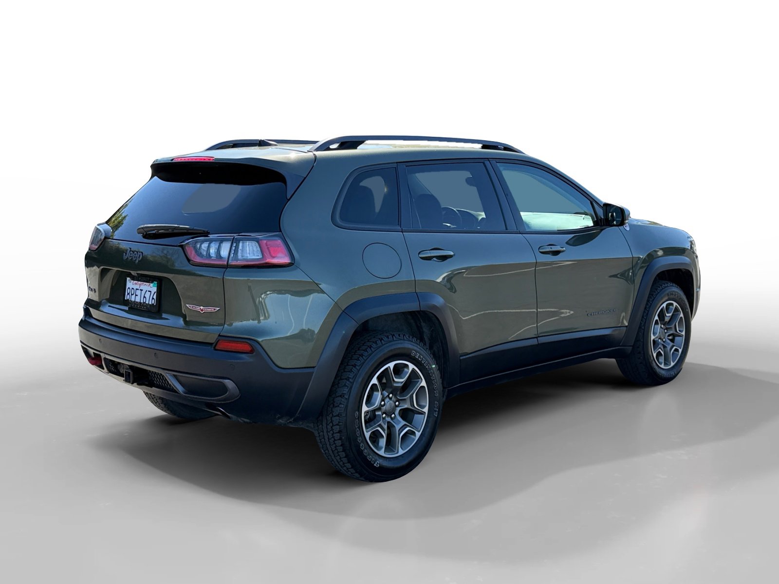 Used 2020 Jeep Cherokee Trailhawk image 5