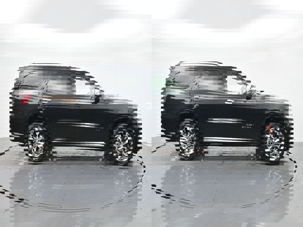 Used 2023 Dodge Durango Citadel image 4