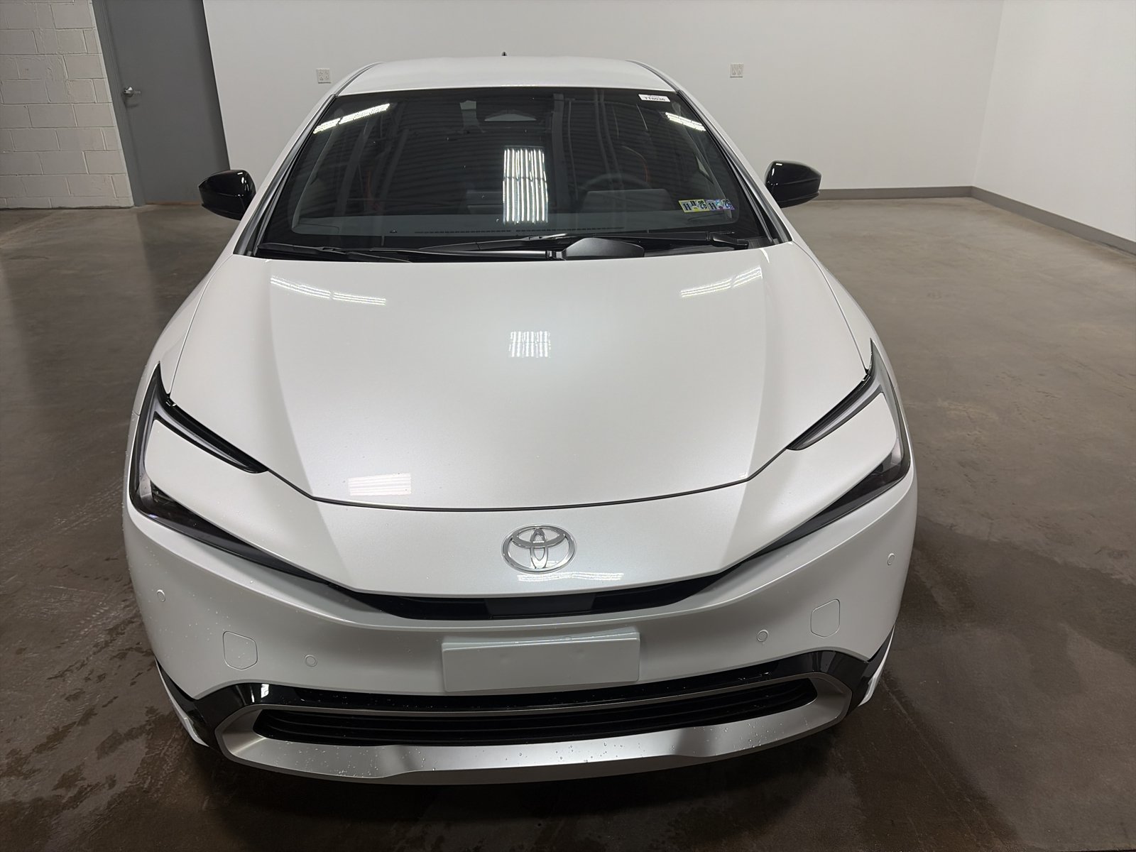 New 2026 Toyota Prius Plug-In Hybrid FWD image 36