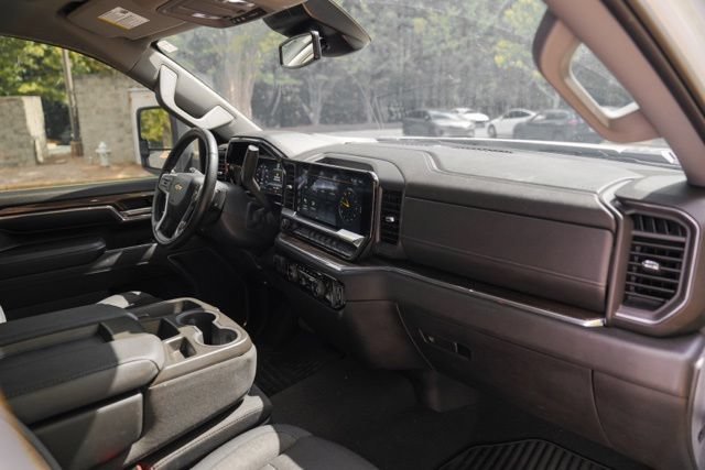 Used 2024 Chevrolet Silverado 3500 LT w/ Convenience Package AWD/4WD image 25
