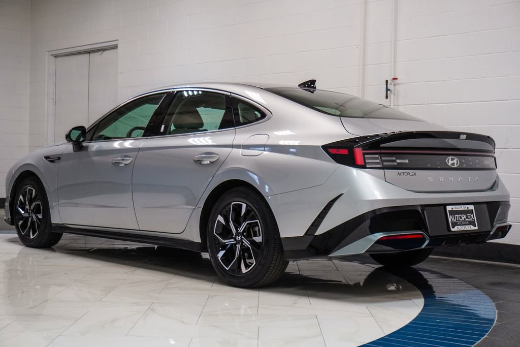 Used 2025 Hyundai Sonata SEL FWD image 36
