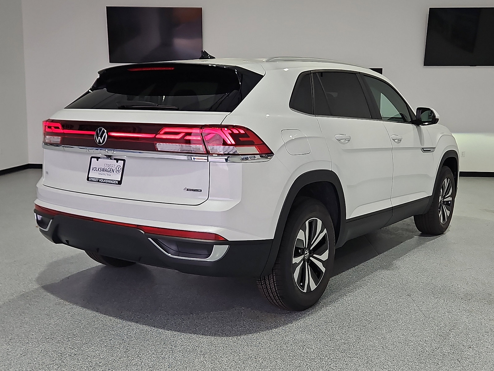 New 2026 Volkswagen Atlas Cross Sport SE image 5