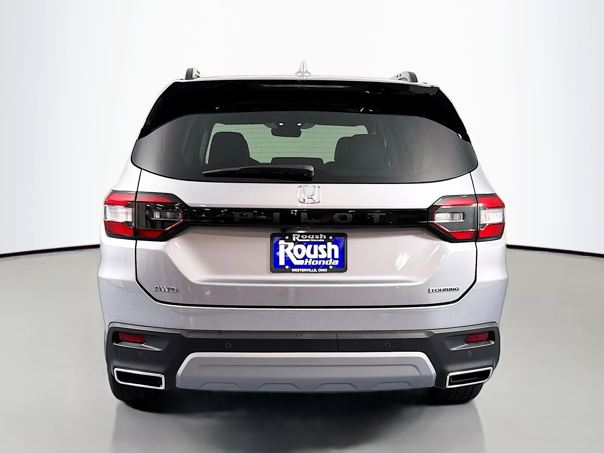 New 2025 Honda Pilot Touring image 6