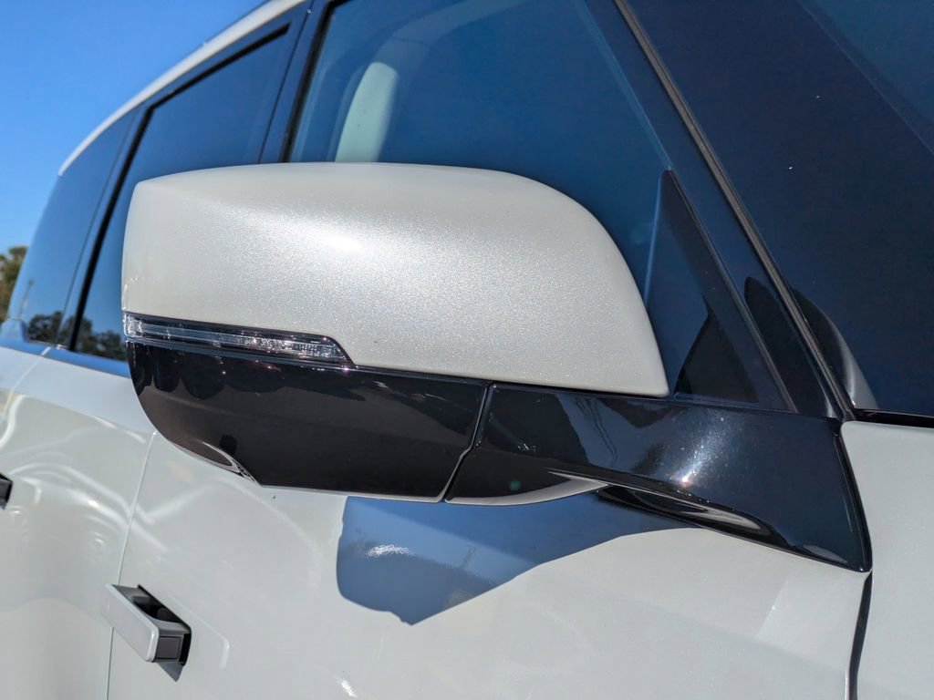 Used 2025 INFINITI QX80 Luxe image 12